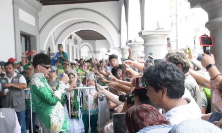 “Antrax” se registra como candidato a Rey del Carnaval de Veracruz