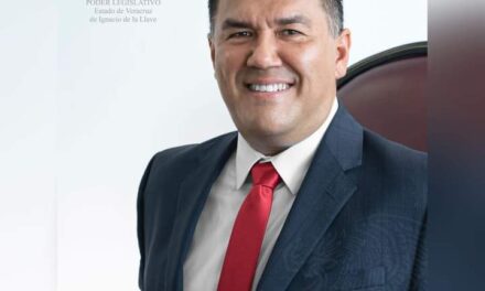 Diputado Othón  Hernández está a punto de dejar el PAN para irse a Morena