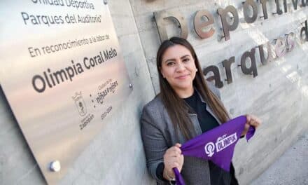 La activista Olimpia Coral Melo, alertó sobre un caso de acoso en Telesencundaria en la comunidad de Teayo
