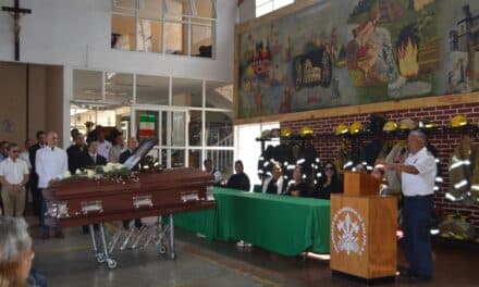 Cuerpo de Bomberos rindió homenaje de cuerpo presente a  José Zaydén
