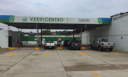 «El año de Hidalgo» en SEDEMA; concesionarios de verificentros preparan denuncia por extorsión