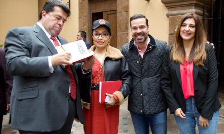 Tato Vega se suma de lleno con Claudia Sheinbaum para 2024