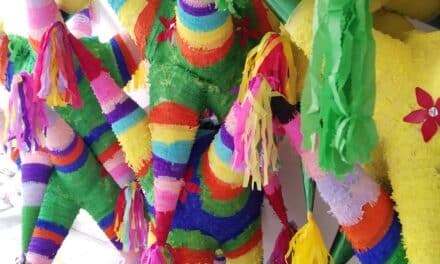 Este año incrementa la venta de piñatas navideñas: Fabricantes