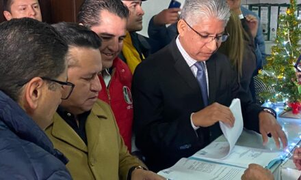PAN, PRI Y PRD presentan denuncia formal ante el OPLE en  contra el gobierno estatal