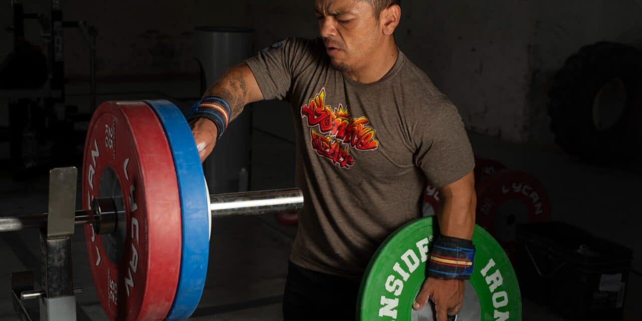 David Montiel atleta xalapeño buscará su pase a los Paralímpicos París 2024, respaldado por la CONADE