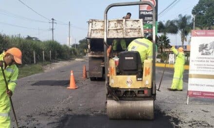 Con acciones preventivas de conservación para mantener en operación la Red Carretera Federal Libre de Peaje.