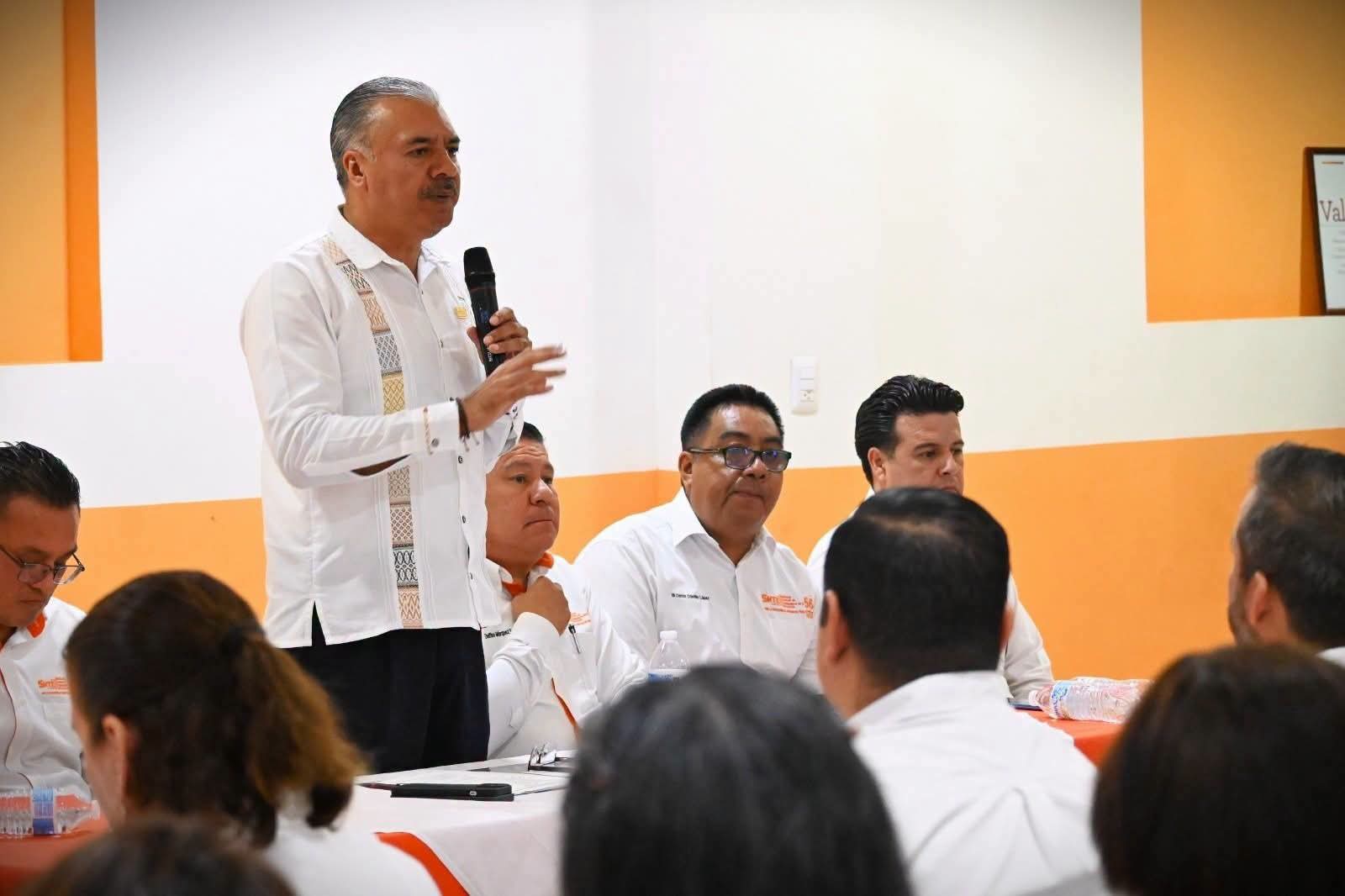 Lider de la Sección 56 del SNTE a favor de la regulación de celulares desde primaria a bachillerato , avala la propuesta de la presidenta Claudia Sheinbaum Pardo para regular el uso de teléfonos celulares y redes sociales en las escuelas de México.